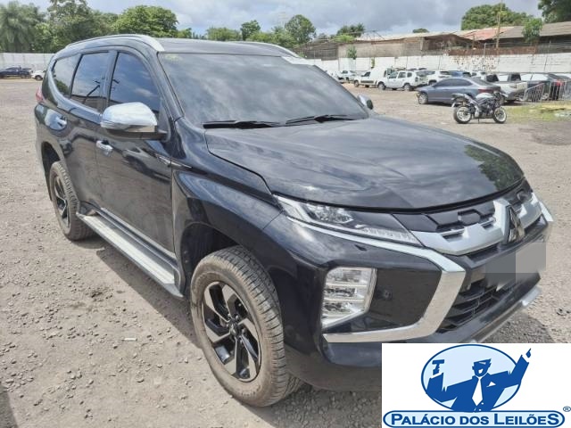 MITSUBISHI PAJERO SPORT HPE 2.4 DI-D MIVEC Turbo ANO 2025